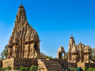 visit-famous-khajuraho(1)