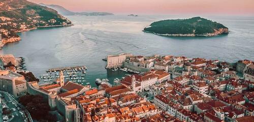 ESPLENDORES DE PUGLIA y LOS BALCANES 